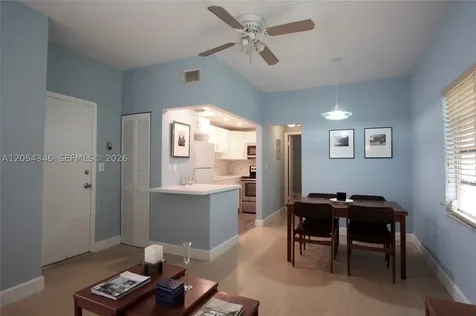 1525 Pennsylvania Avenue Miami Beach FL 33139