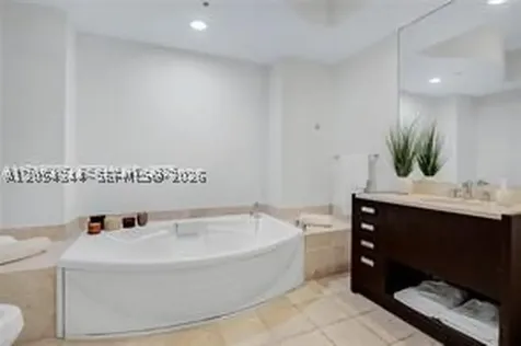 18201 Collins Avenue Sunny Isles Beach FL 33160