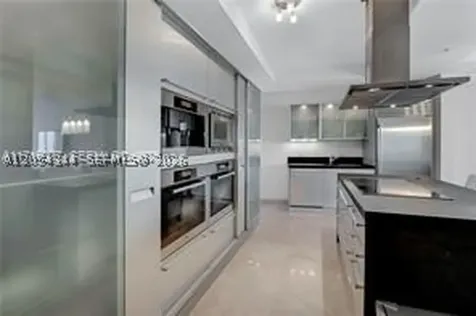 18201 Collins Avenue Sunny Isles Beach FL 33160
