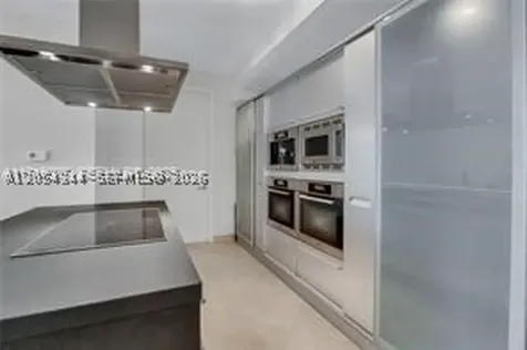 18201 Collins Avenue Sunny Isles Beach FL 33160