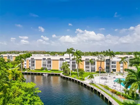 3000 NE 16th Avenue Oakland Park FL 33334