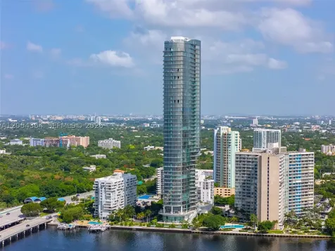 175 SE 25th Road Miami FL 33129