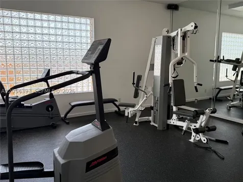 1341 SE 3rd Avenue Dania Beach FL 33004