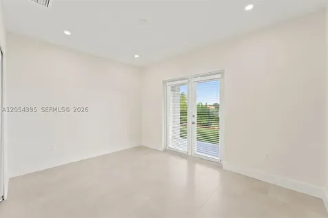 4732 SW 87 Court Miami FL 33165