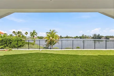 4732 SW 87 Court Miami FL 33165