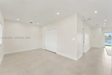 4732 SW 87 Court Miami FL 33165