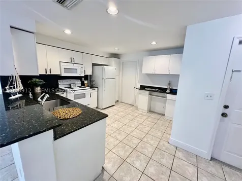 1387 Barcelona Way Weston FL 33327