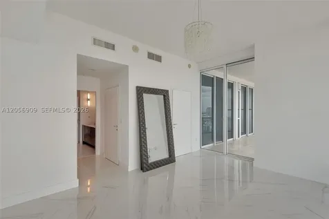 50 S Pointe Drive Miami Beach FL 33139