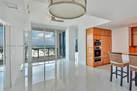 50 S Pointe Drive Miami Beach FL 33139