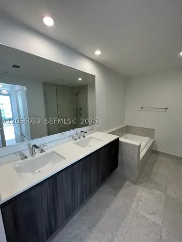 488 NE 18th Miami FL 33132