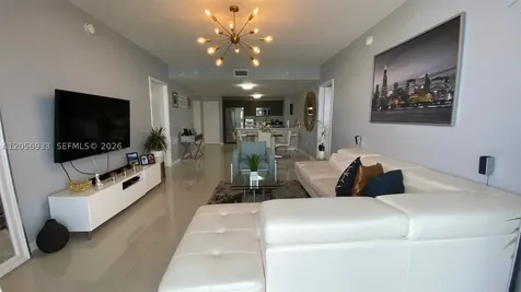 488 NE 18th Miami FL 33132