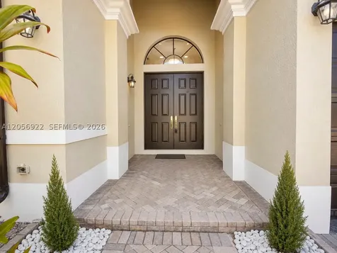 19528 SW 79th Place Cutler Bay FL 33157