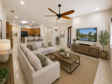 19528 SW 79th Place Cutler Bay FL 33157