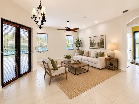 19528 SW 79th Place Cutler Bay FL 33157