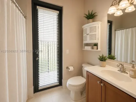 19528 SW 79th Place Cutler Bay FL 33157