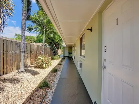 1808 NE 11th Avenue Fort Lauderdale FL 33305