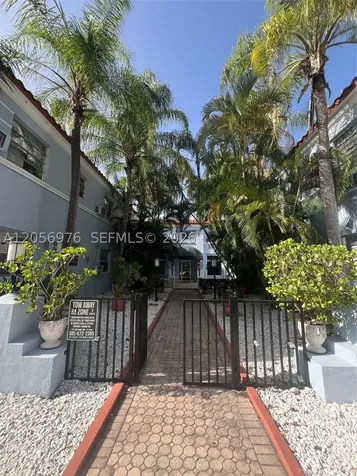 215 30th Street Miami Beach FL 33140