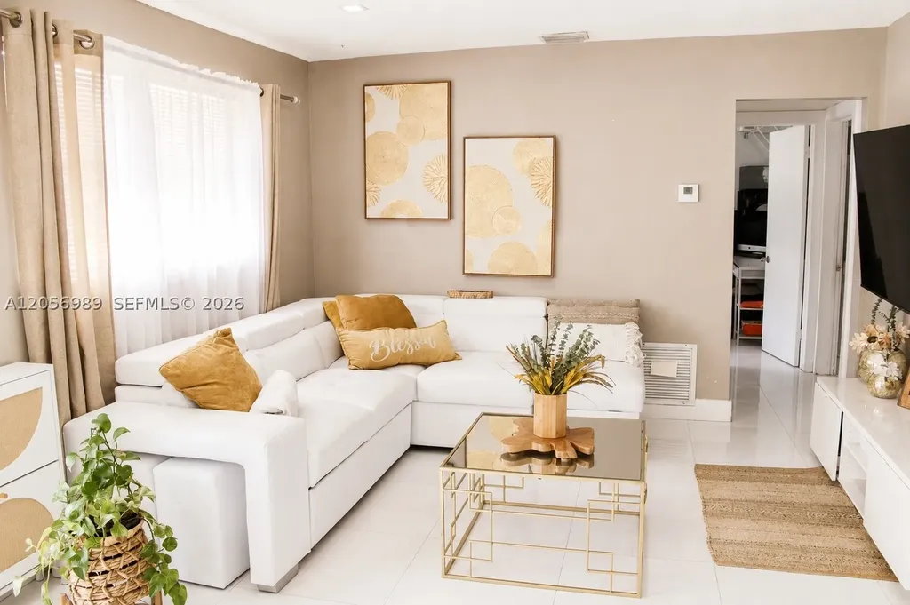 7061 Moseley Street Hollywood FL 33024