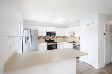 8949 SW 214th Street Cutler Bay FL 33189