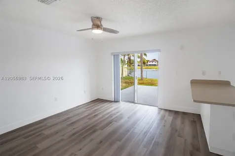 8949 SW 214th Street Cutler Bay FL 33189