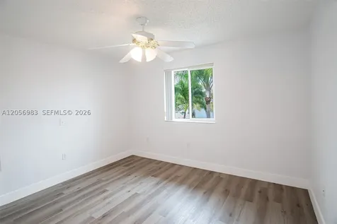 8949 SW 214th Street Cutler Bay FL 33189