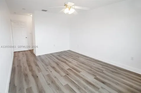 8949 SW 214th Street Cutler Bay FL 33189