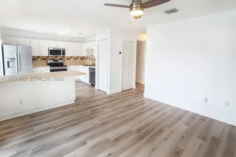 8949 SW 214th Street Cutler Bay FL 33189
