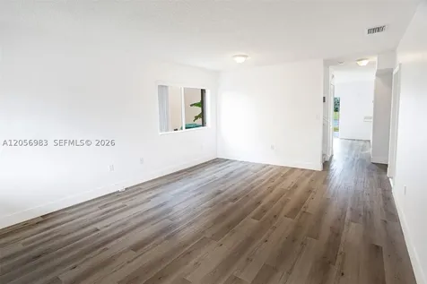 8949 SW 214th Street Cutler Bay FL 33189
