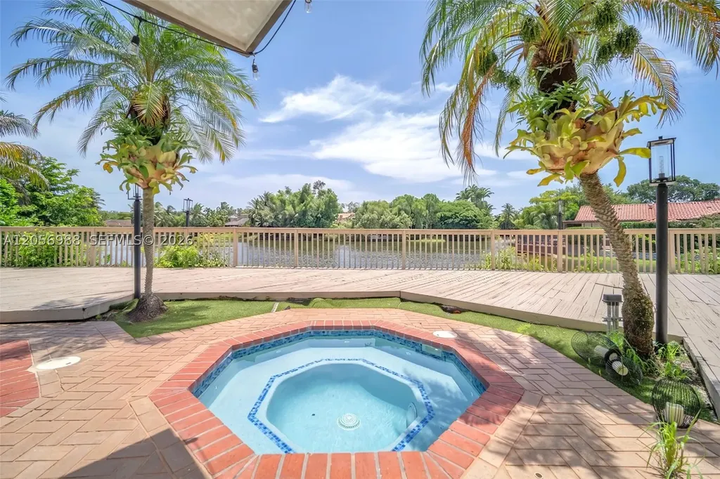 3180 N 36th Street Hollywood FL 33021