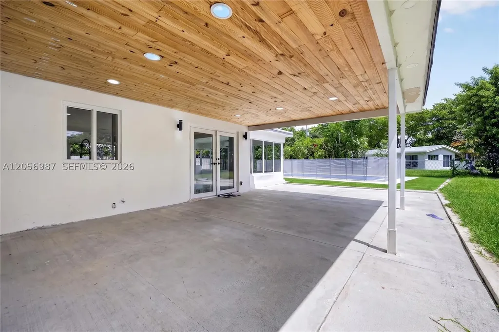 5715 Jackson Street Hollywood FL 33023
