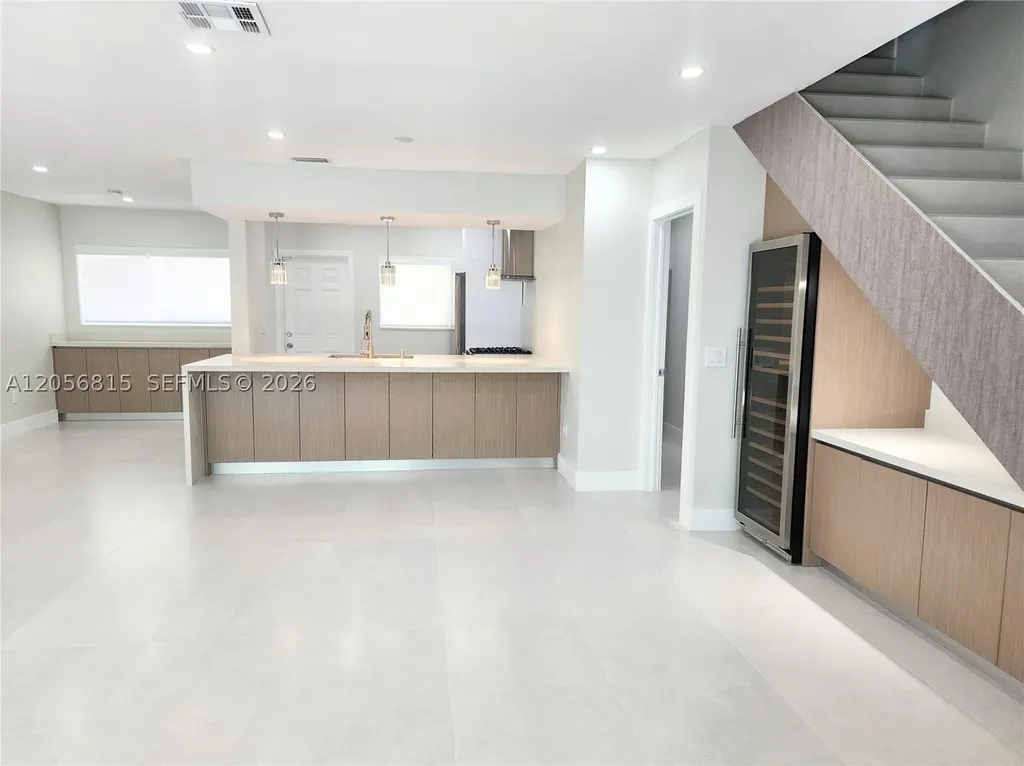 7342 Gary Avenue Miami Beach FL 33141