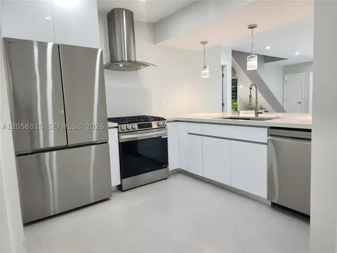 7342 Gary Avenue Miami Beach FL 33141