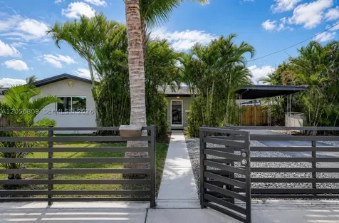 963 Nautilus Isle Dania Beach FL 33004