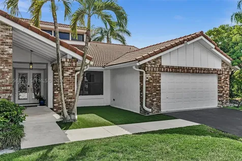 1661 NW 100th Way Plantation FL 33322