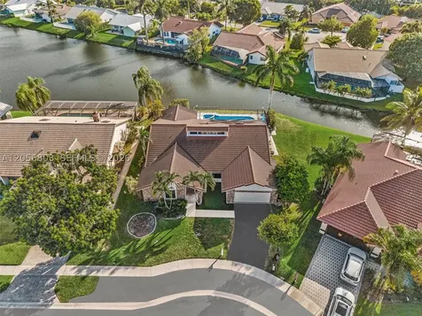 1661 NW 100th Way Plantation FL 33322