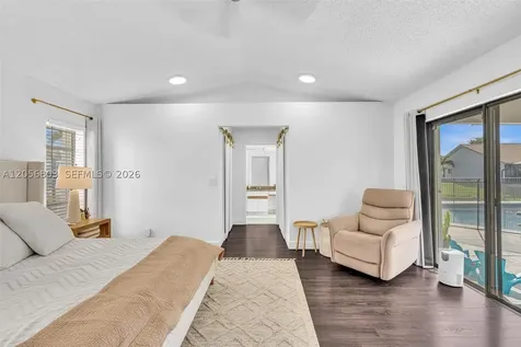 1661 NW 100th Way Plantation FL 33322