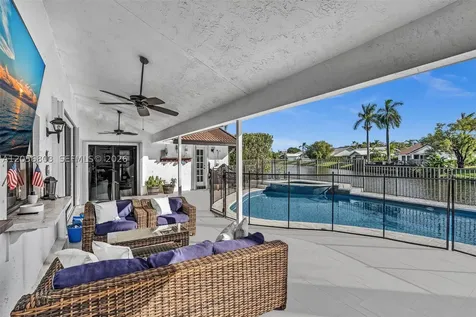 1661 NW 100th Way Plantation FL 33322
