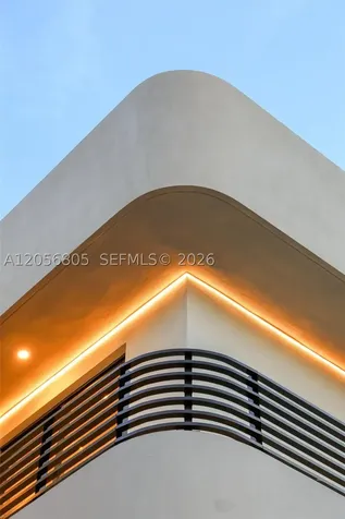 984 SW 10th Street Miami FL 33130