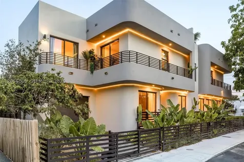 984 SW 10th Street Miami FL 33130