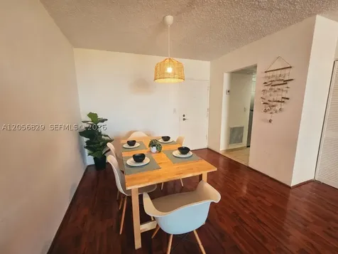 800 West Avenue Miami Beach FL 33139