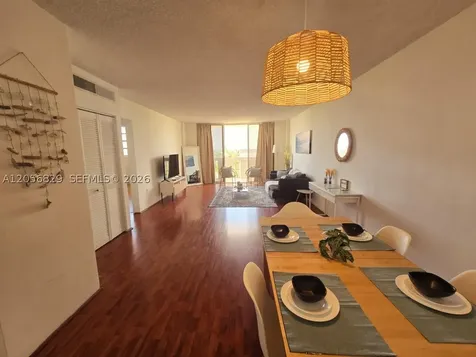 800 West Avenue Miami Beach FL 33139