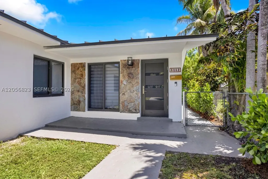 3052 SW 26th Street Miami FL 33133