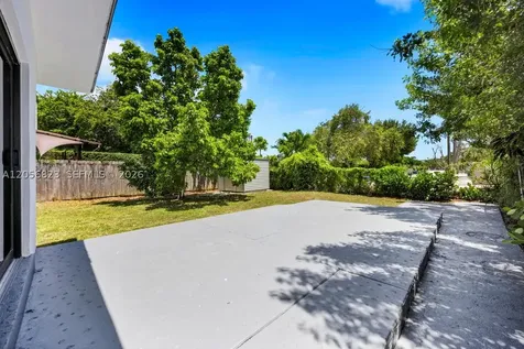 3052 SW 26th Street Miami FL 33133