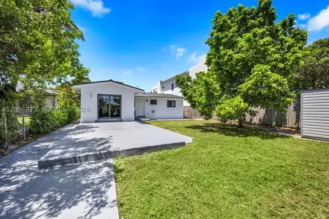 3052 SW 26th Street Miami FL 33133