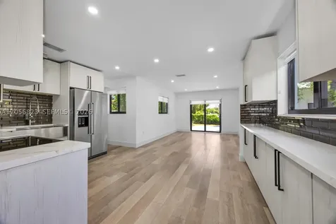 3052 SW 26th Street Miami FL 33133