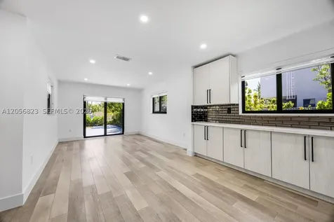 3052 SW 26th Street Miami FL 33133
