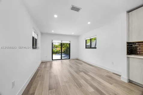 3052 SW 26th Street Miami FL 33133