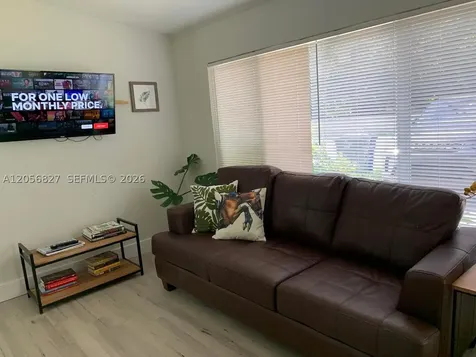 Hallandale Beach FL 33009