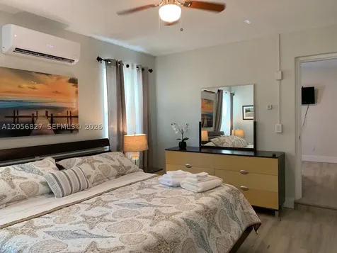 Hallandale Beach FL 33009