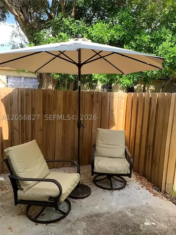 Hallandale Beach FL 33009